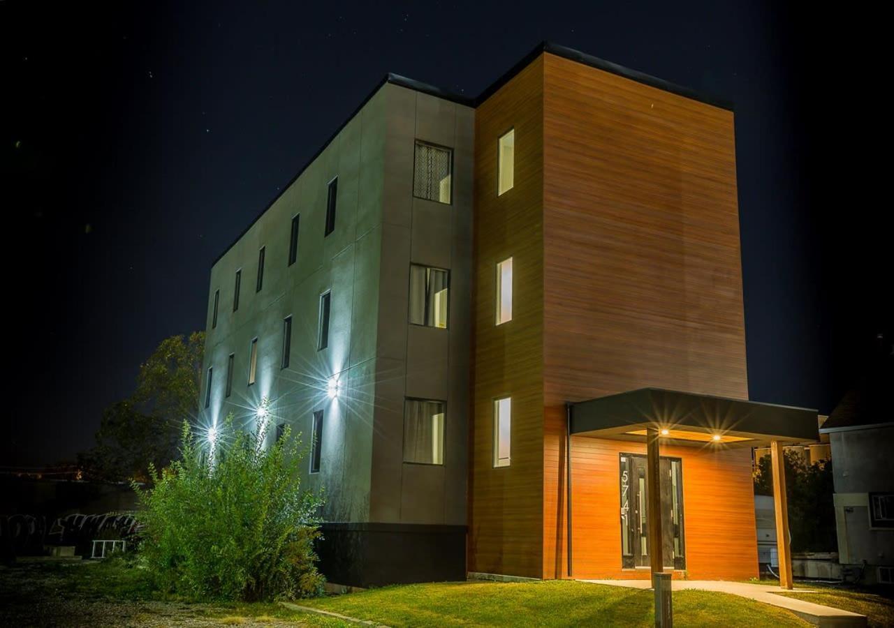 Clifton Hill Hideaway 4B - Two Bedroom Condo Cataratas do Niágara Exterior foto